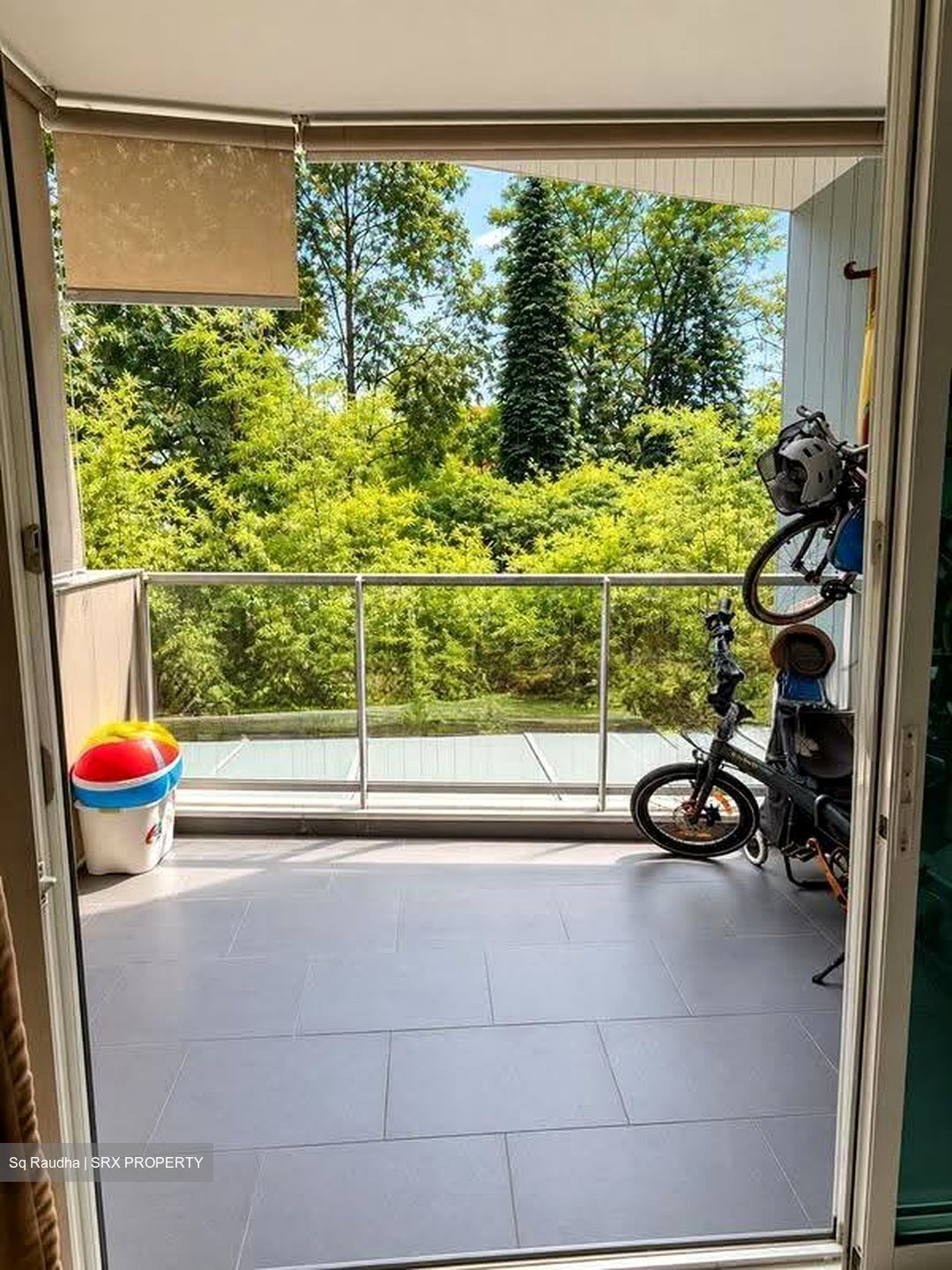 1 Canberra (D27), Condominium #637837311